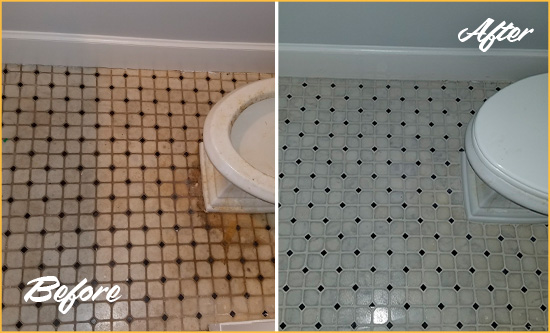 Before and After Picture of a Talleyville Bathroom Tile and Grout Cleaned to Remove Stains